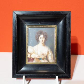 Miniatura, Dáma s broží Miniatura, Dáma s broží