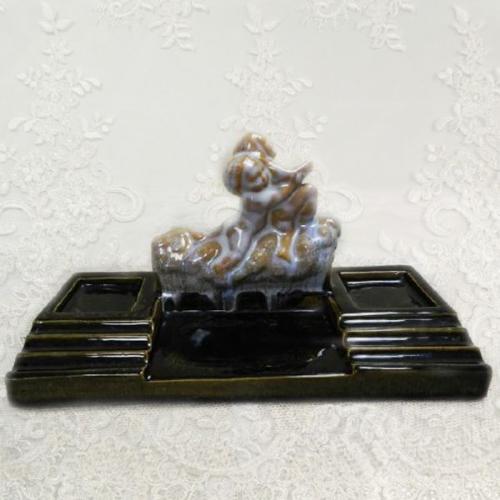 Keramický kalamář s putti - V. D. K. Bechyně Keramický kalamář s putti - V. D. K. Bechyně