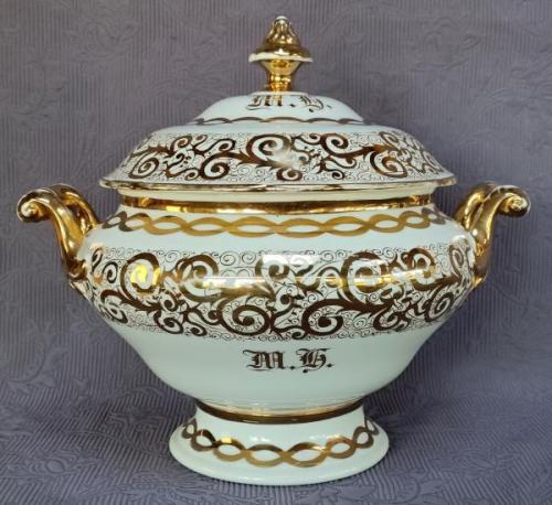 Terina s monogramem, zn. P&L (Ostrov u Karl.Varů) Terina s monogramem, zn. P&L (Ostrov u Karl.Varů)