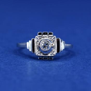 Zlatý art deco prsten s briliantem Zlatý art deco prsten s briliantem