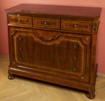 186. Příborník v klasicistním stylu 186. Příborník v klasicistním stylu