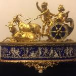 Bronzové hodiny s porcelánem Alphonse Giroux Bronzové hodiny s porcelánem Alphonse Giroux