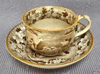 Šálek s podšálkem, vesnický motiv, zn. Davenport   Šálek s podšálkem, vesnický motiv, zn. Davenport