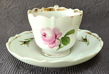 Šálek s podšálkem, zn. Míšeň Šálek s podšálkem, zn. Míšeň