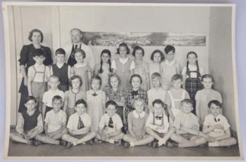 Fotoateliér J. Rössler - Třídní fotografie Fotoateliér J. Rössler - Třídní fotografie