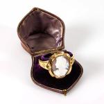 Starožitný zlatý náramek s kamejí Starožitný zlatý náramek s kamejí