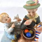 Babička s chlapečkem na lavičce Babička s chlapečkem na lavičce