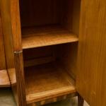 Zrestaurovaná starožitná ložnice Art Deco s velkou Zrestaurovaná starožitná ložnice Art Deco s velkou