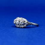 Bílozlatý prsten s brilianty, 1930 Bílozlatý prsten s brilianty, 1930