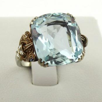 Art deco prsten - Přírodní akvamarín a diamanty Art deco prsten - Přírodní akvamarín a diamanty