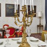 Luxusní mosazné svícny v rokokovém stylu. 79 cm Luxusní mosazné svícny v rokokovém stylu. 79 cm