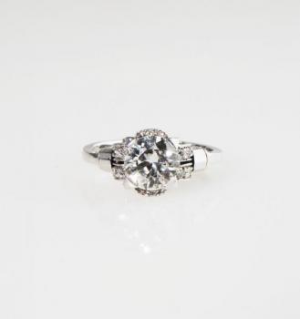 Zlatý prsten s diamanty Zlatý prsten s diamanty
