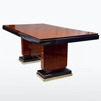 Velký jídelní stůl Velký jídelní stůl