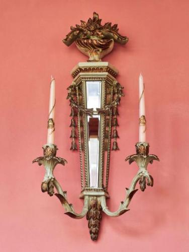 Novoklasicistní nástěnná aplika se zrcadly Novoklasicistní nástěnná aplika se zrcadly