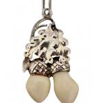 Stříbrný přívěsek lístky s grandlemi Stříbrný přívěsek lístky s grandlemi