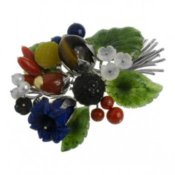 Zlatá brož ve tvaru květinového pugetu Zlatá brož ve tvaru květinového pugetu