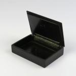 Dóza na tabák s miniaturou, papírmaše, 1850 Dóza na tabák s miniaturou, papírmaše, 1850