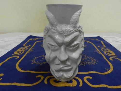 Figurální porcelánový korbel, čert Figurální porcelánový korbel, čert