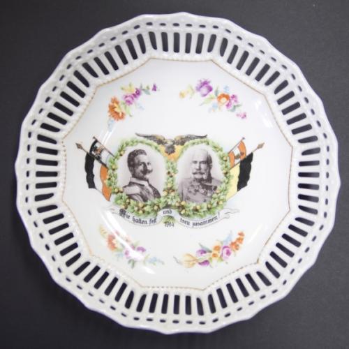 Porcelánová prolamovaná mísa Porcelánová prolamovaná mísa