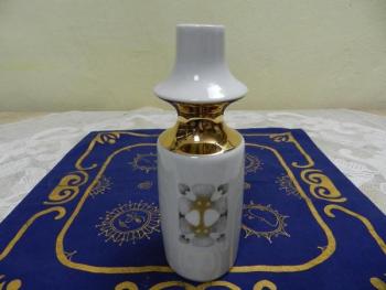 Zlacená porcelánová váza, styl brusel - Lesov Zlacená porcelánová váza, styl brusel - Lesov