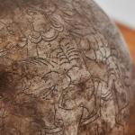 Perská bojová helma s gravírováním Perská bojová helma s gravírováním