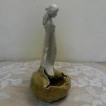 Secesní figurální miska, signováno - Royal Dux   Secesní figurální miska, signováno - Royal Dux