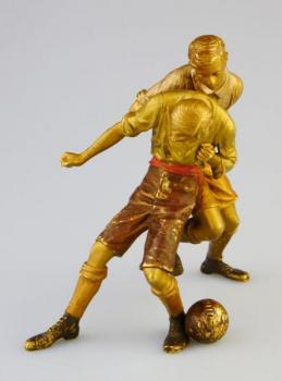 Bronzové sousoší fotbalistů - vídeňský bronz Bronzové sousoší fotbalistů - vídeňský bronz