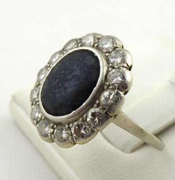 Zlatý prsten se safírem a diamanty - 1,10 ct Zlatý prsten se safírem a diamanty - 1,10 ct