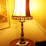 Velká stolní lampa neorenesance. Výška 103 cm Velká stolní lampa neorenesance. Výška 103 cm