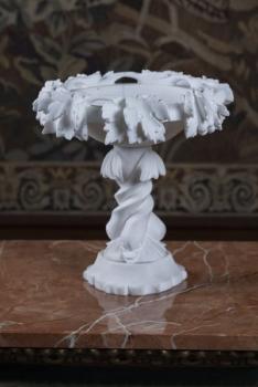 70. Podnos na noze 70. Podnos na noze