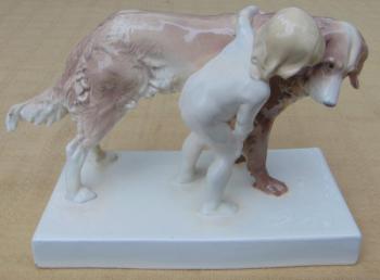 Sousoší holčička se psem keramika Goldscheider  Sousoší holčička se psem keramika Goldscheider