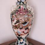 Japonská váza s uchy. Signovaná 