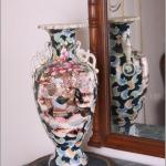 Japonská váza s uchy. Signovaná. Párová