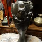 Bronzová váza 