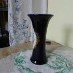 Kobaltová váza s motivem kytice Míšeò