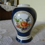 Porcelánová váza malovaný motiv kvìtin