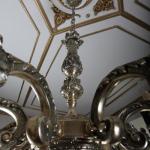Osmiramenný lustr Ludvík XV. Zrestaurovaný