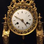 Bronzové empírové hodiny