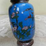 Zdobená smaltovaná modrá váza - Cloisonne, 19. st.