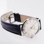 Pnsk nramkov hodinky, znaen Omega Swiss 1950