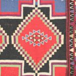 Ručně tkaný koberec z Tuniska s certifikátem 