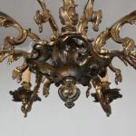 Velmi zdobn rokokov lustr z bronzu