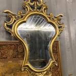 Zlacené zrcadlo s volutou 