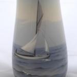 Váza s plachetnicí na moři - Bing & Grondahl, Kope