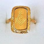 Pohyblivý zlatý prsten se zednáøským znakem