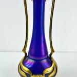 Secesní váza z irisovaného skla 