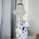 Italská porcelánová lampička