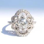 Platinový prsten s diamantem 