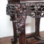 Èínský stolek z rùžového døeva s mramorem