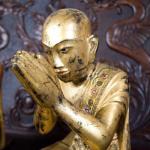 Barmský dřevěný Buddha. 19. stol. Inkrustace